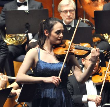 Anne Luisa Kramb (Violine) beim Konzertverein IN 